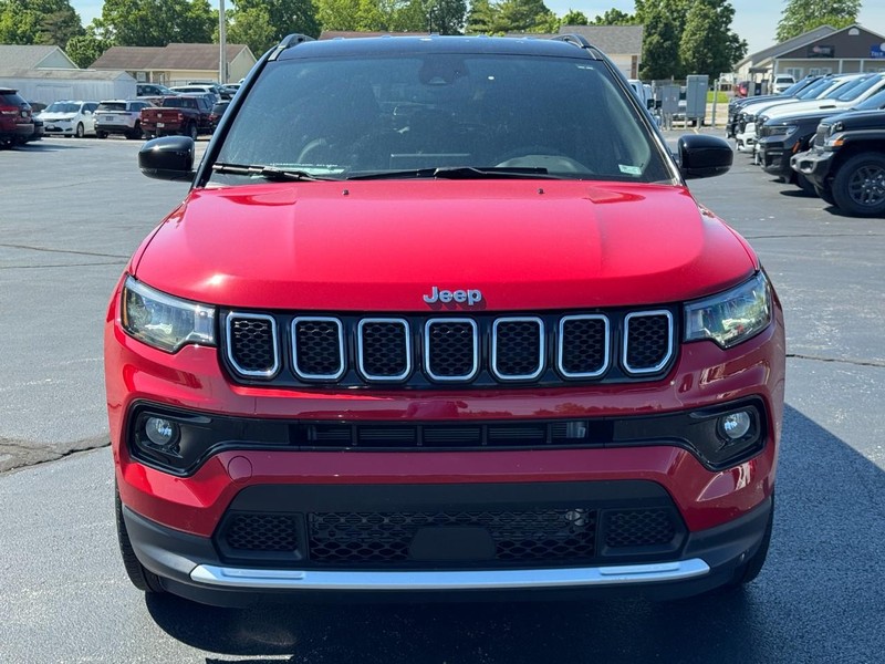 Jeep Compass Vehicle Full-screen Gallery Image 09