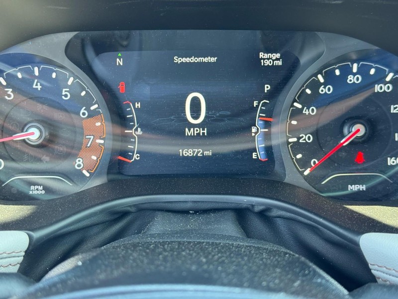 Jeep Compass Vehicle Full-screen Gallery Image 20