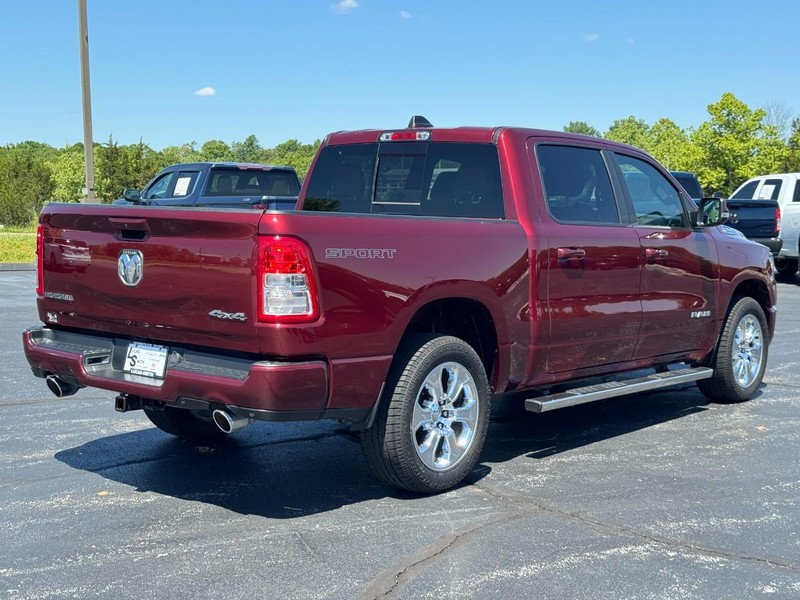 Ram 1500 Vehicle Full-screen Gallery Image 3