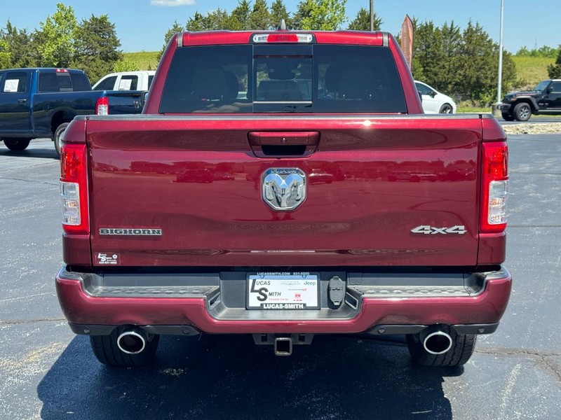 Ram 1500 Vehicle Full-screen Gallery Image 5