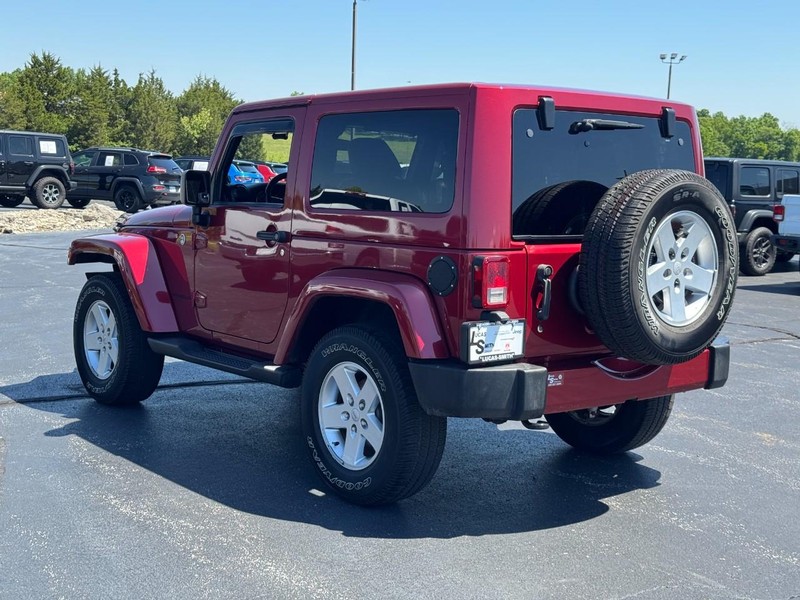Jeep Wrangler Vehicle Full-screen Gallery Image 6