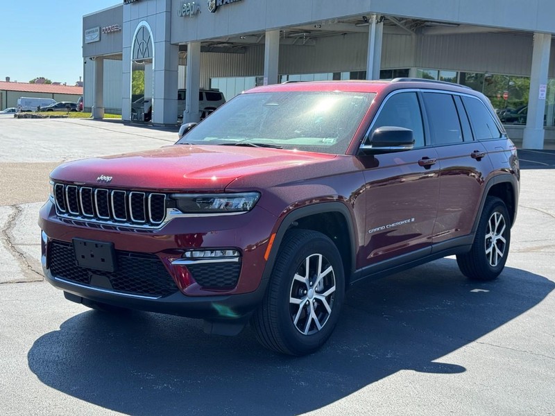 Jeep Grand Cherokee Vehicle Full-screen Gallery Image 08