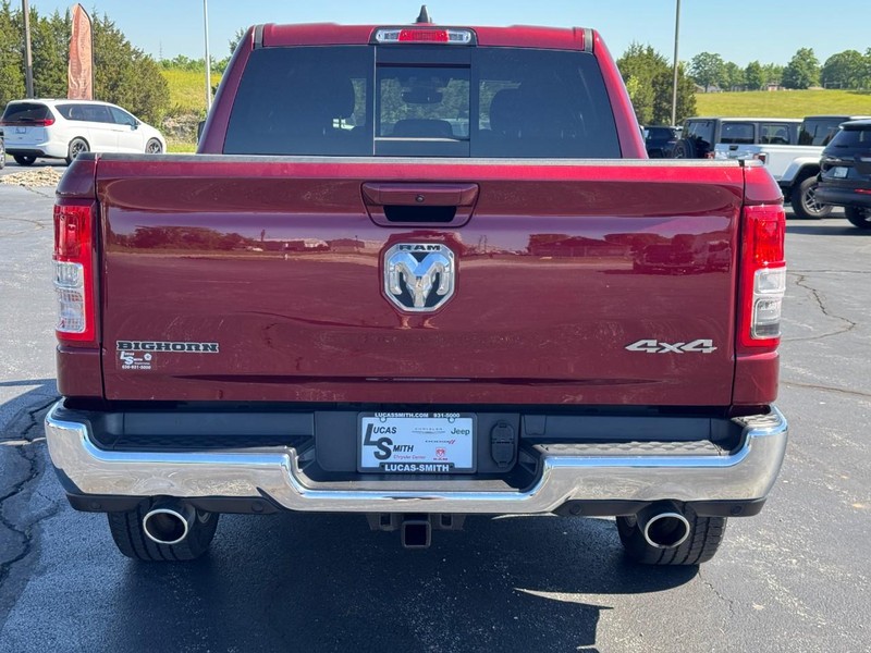 Ram 1500 Vehicle Full-screen Gallery Image 5