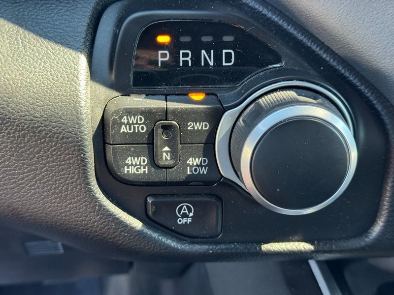 Ram 1500 Vehicle Full-screen Gallery Image 22