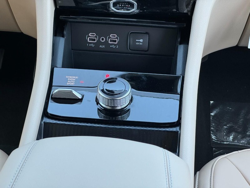 Jeep Grand Cherokee Vehicle Full-screen Gallery Image 8