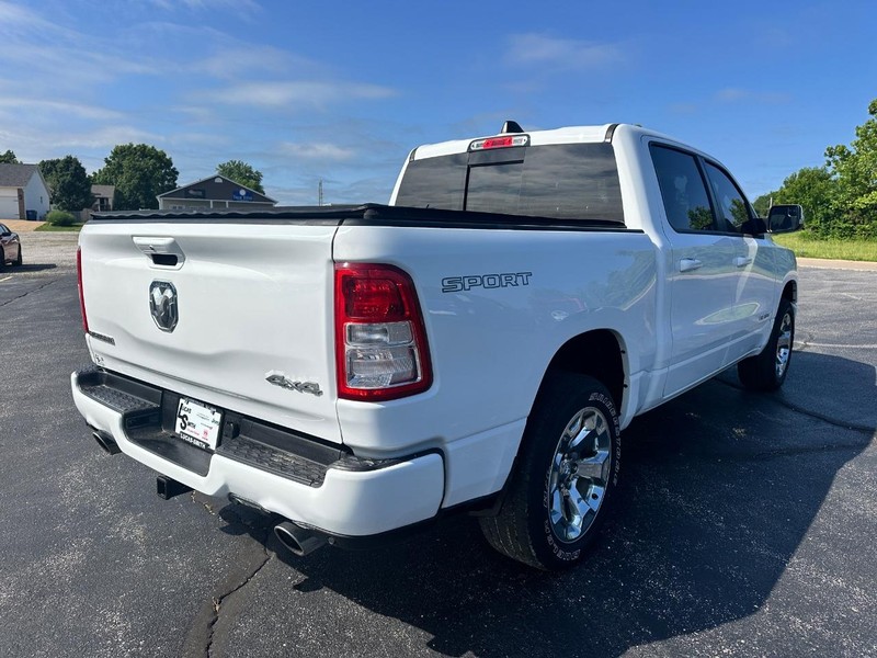 Ram 1500 Vehicle Full-screen Gallery Image 3