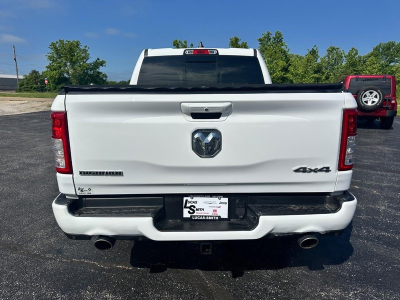 Ram 1500 Vehicle Full-screen Gallery Image 4