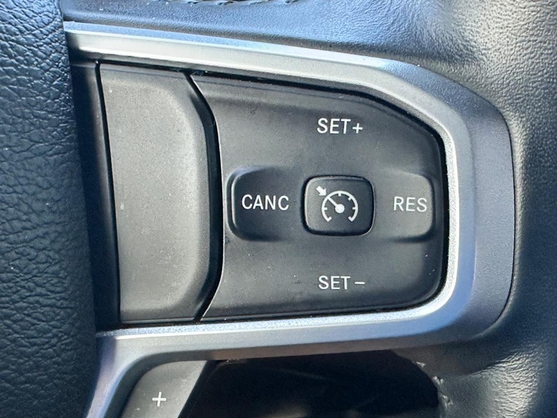 Ram 1500 Vehicle Full-screen Gallery Image 19