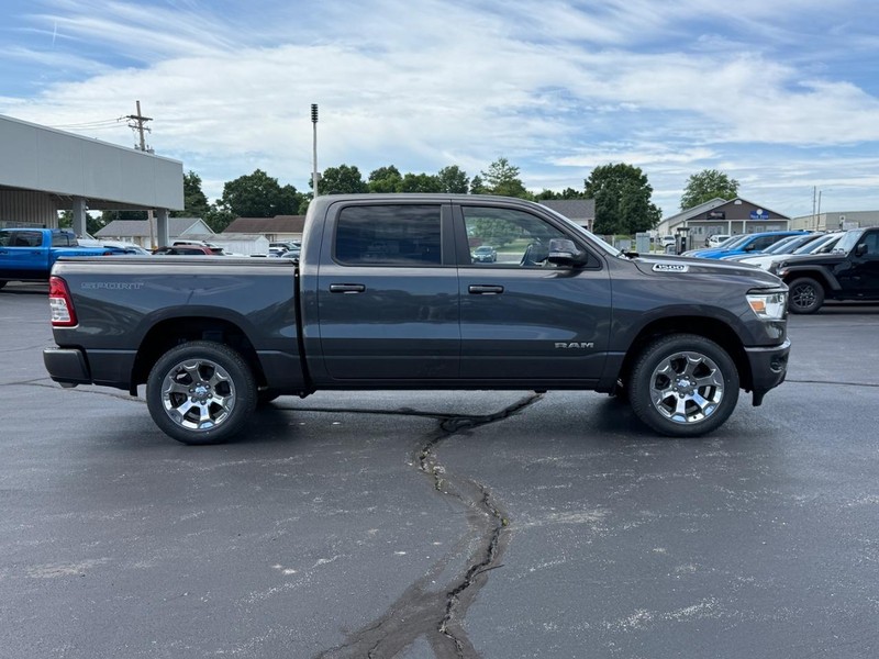 Ram 1500 Vehicle Full-screen Gallery Image 2