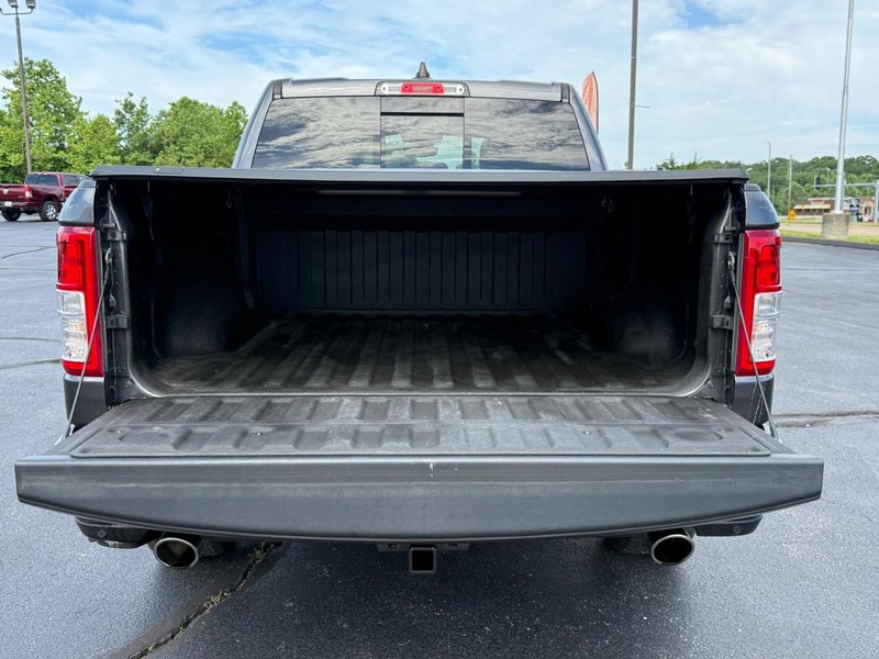 Ram 1500 Vehicle Full-screen Gallery Image 4