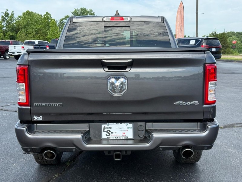 Ram 1500 Vehicle Full-screen Gallery Image 5