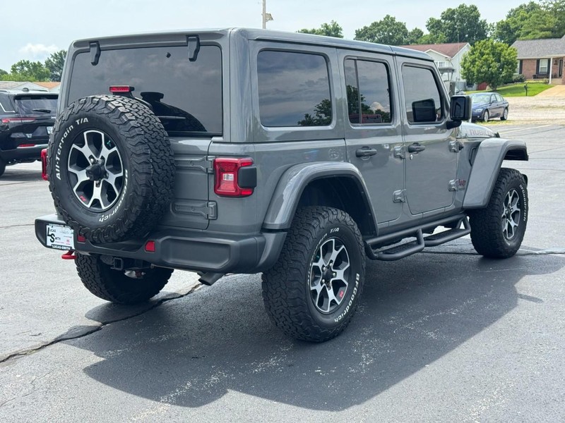 Jeep Wrangler Vehicle Full-screen Gallery Image 3