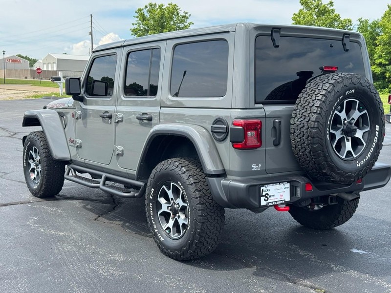 Jeep Wrangler Vehicle Full-screen Gallery Image 6
