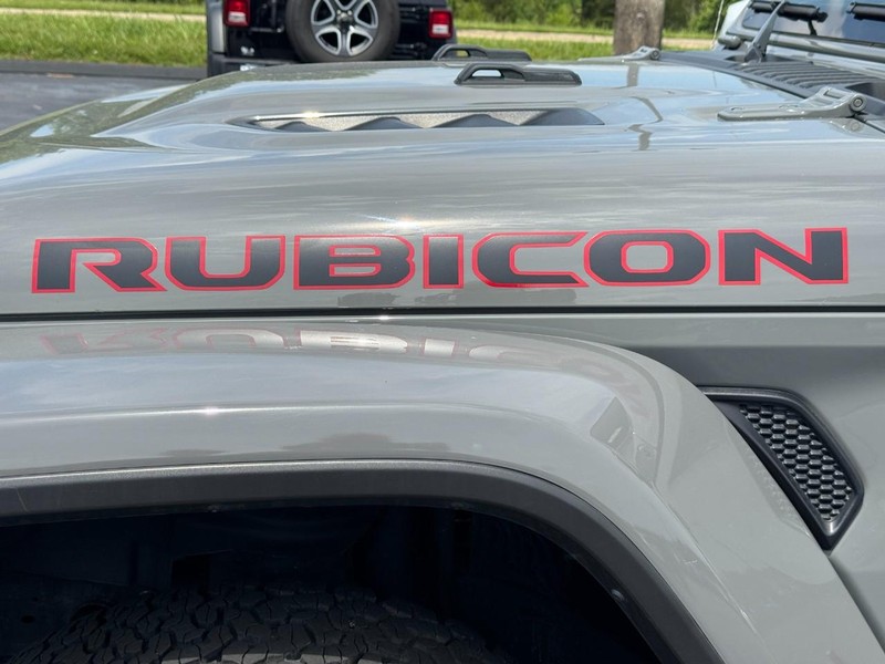 Jeep Wrangler Vehicle Full-screen Gallery Image 9
