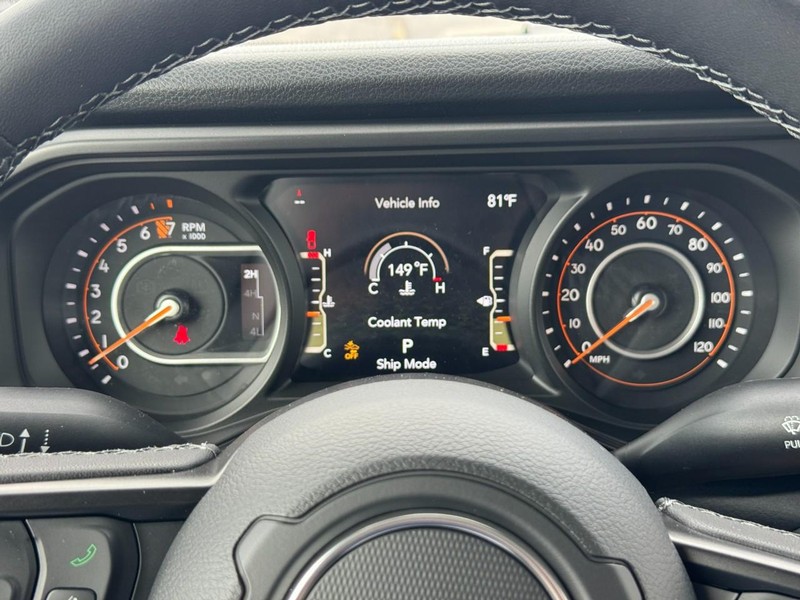 Jeep Gladiator Vehicle Full-screen Gallery Image 14
