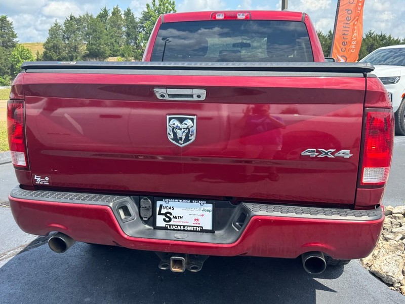 Ram 1500 Vehicle Full-screen Gallery Image 5