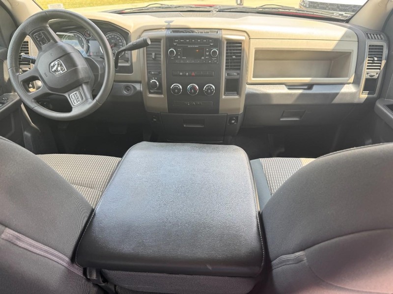 Ram 1500 Vehicle Full-screen Gallery Image 10