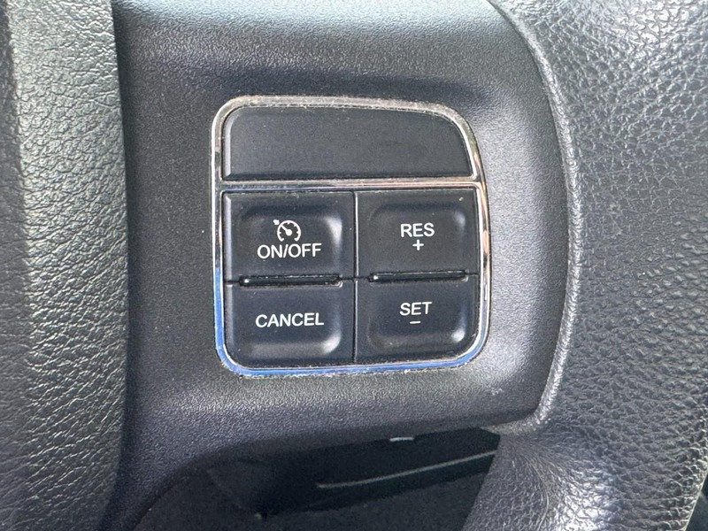 Ram 1500 Vehicle Full-screen Gallery Image 16