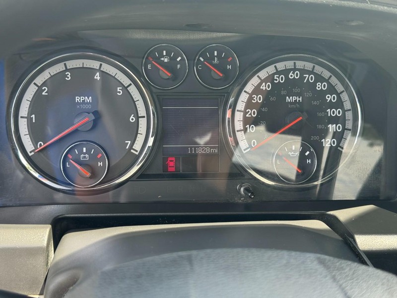 Ram 1500 Vehicle Full-screen Gallery Image 17