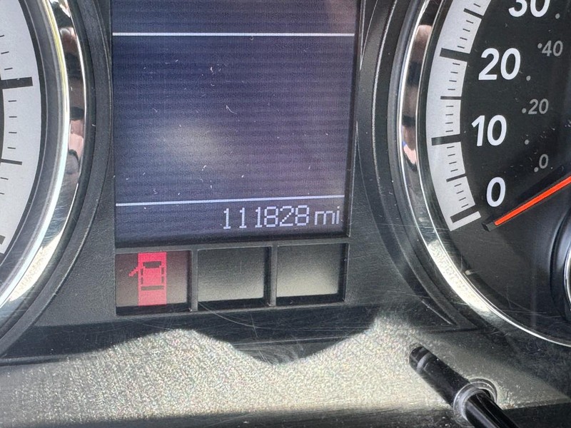 Ram 1500 Vehicle Full-screen Gallery Image 18