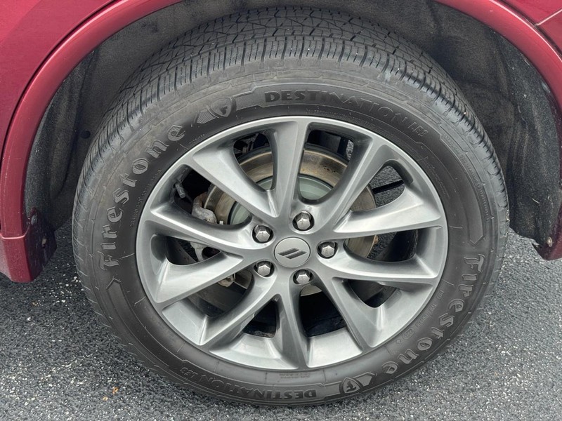 Dodge Durango Vehicle Full-screen Gallery Image 9