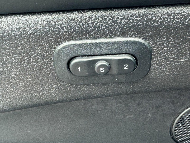 Dodge Durango Vehicle Full-screen Gallery Image 22