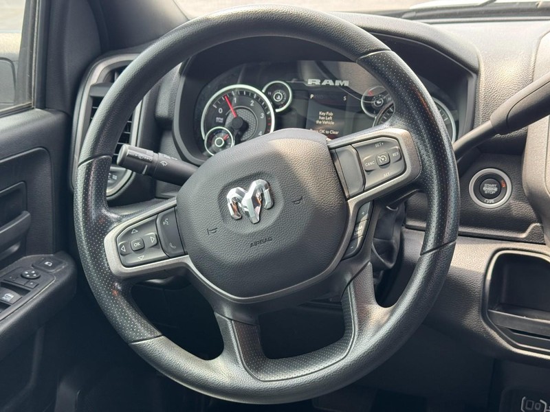 Ram 2500 Vehicle Full-screen Gallery Image 13
