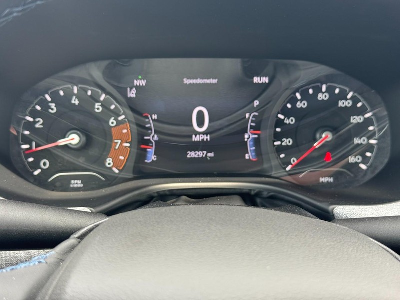 Jeep Compass Vehicle Full-screen Gallery Image 19