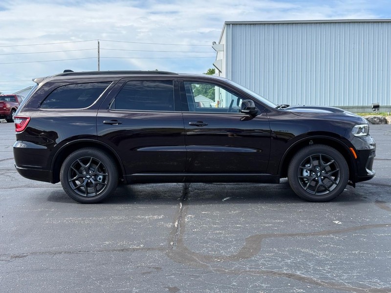 Dodge Durango Vehicle Full-screen Gallery Image 2