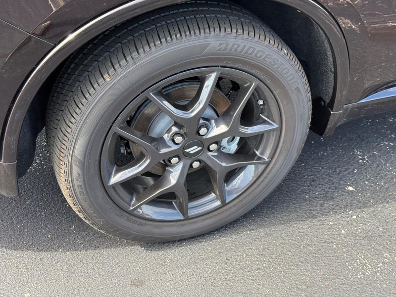 Dodge Durango Vehicle Full-screen Gallery Image 5