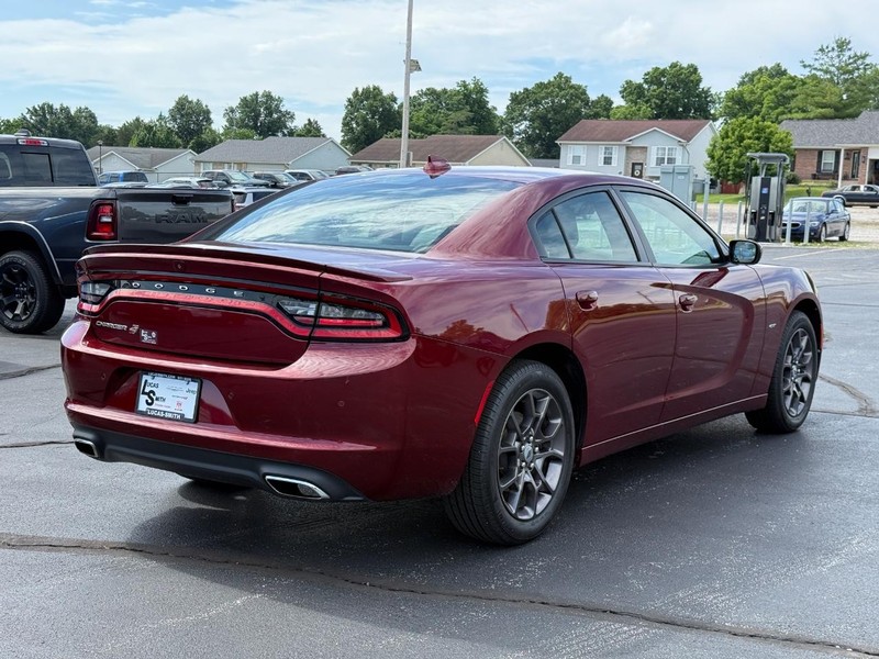 Dodge Charger Vehicle Full-screen Gallery Image 3