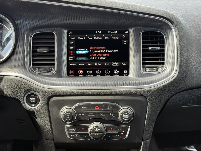 Dodge Charger Vehicle Full-screen Gallery Image 13