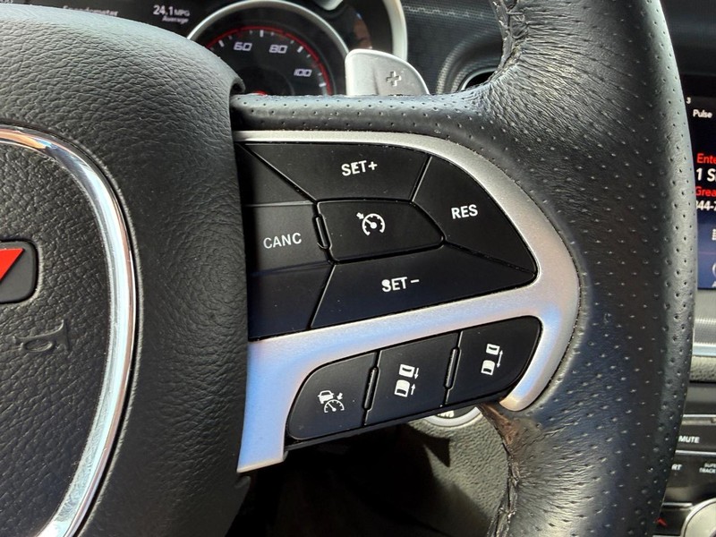 Dodge Charger Vehicle Full-screen Gallery Image 19