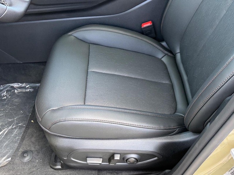 Jeep Cherokee Vehicle Full-screen Gallery Image 13