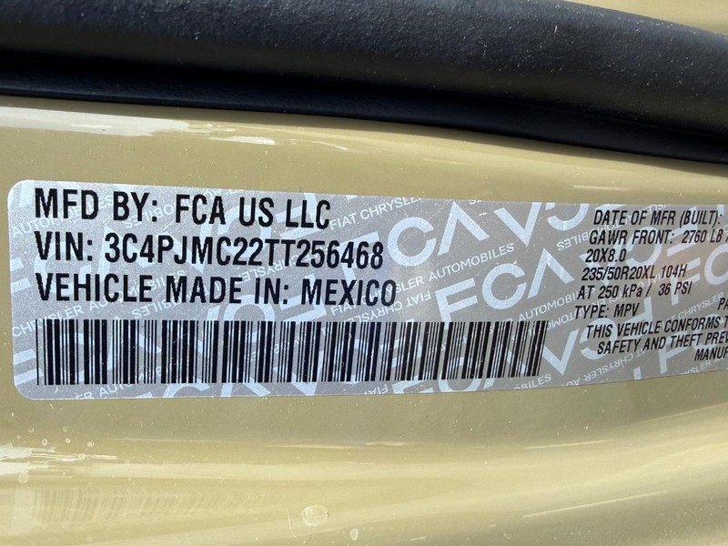 Jeep Cherokee Vehicle Full-screen Gallery Image 19