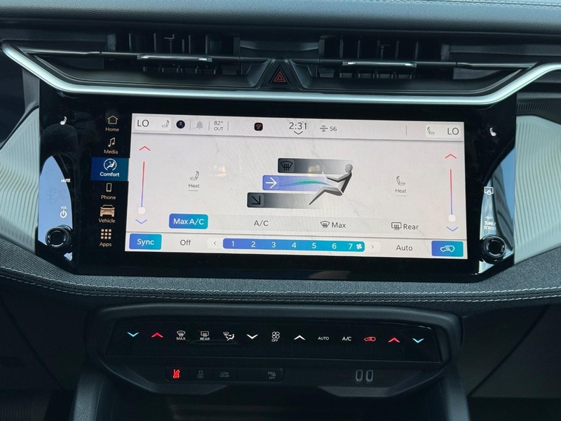 Jeep Cherokee Vehicle Full-screen Gallery Image 9