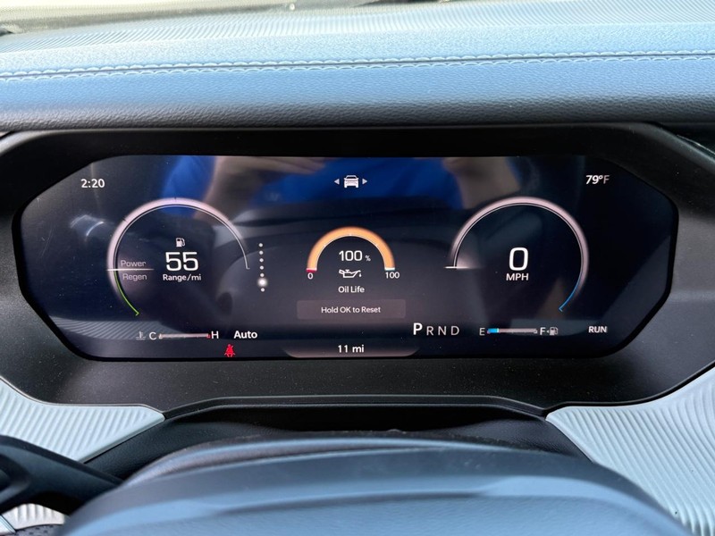 Jeep Cherokee Vehicle Full-screen Gallery Image 15