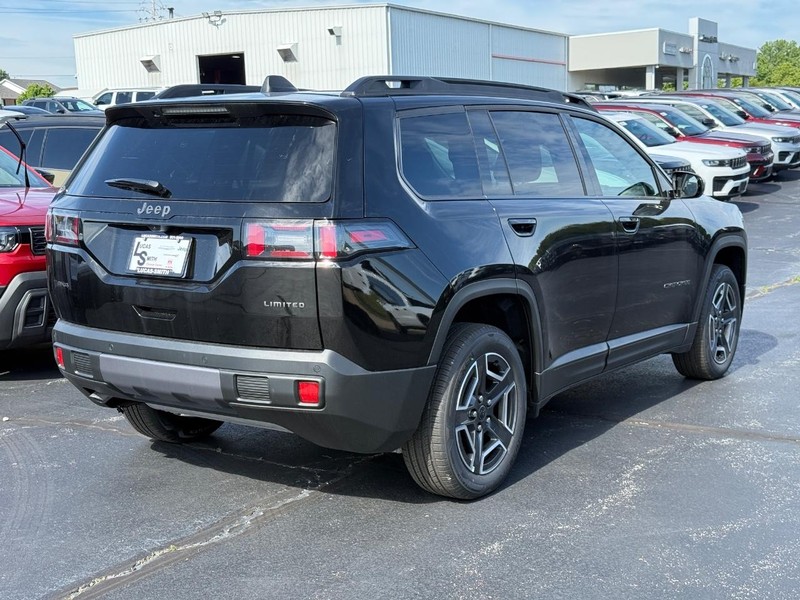 Jeep Cherokee Vehicle Full-screen Gallery Image 3
