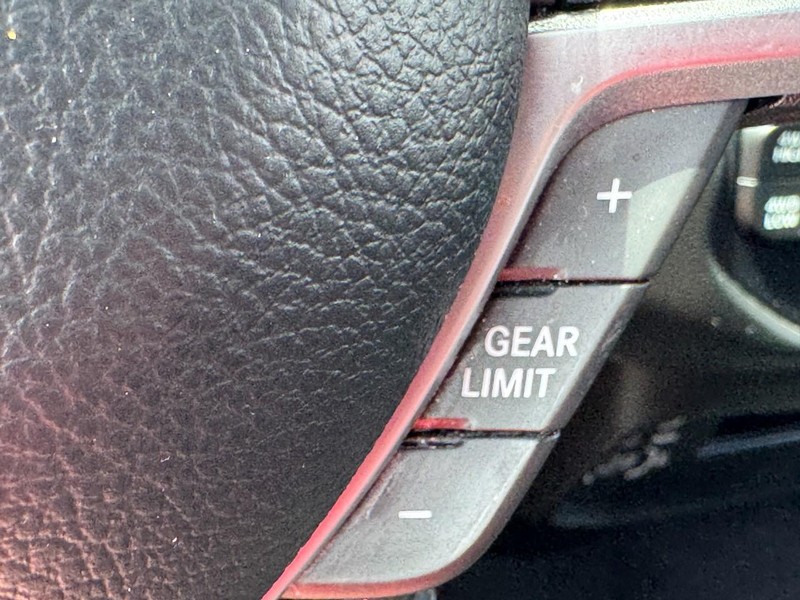 Ram 2500 Vehicle Full-screen Gallery Image 23