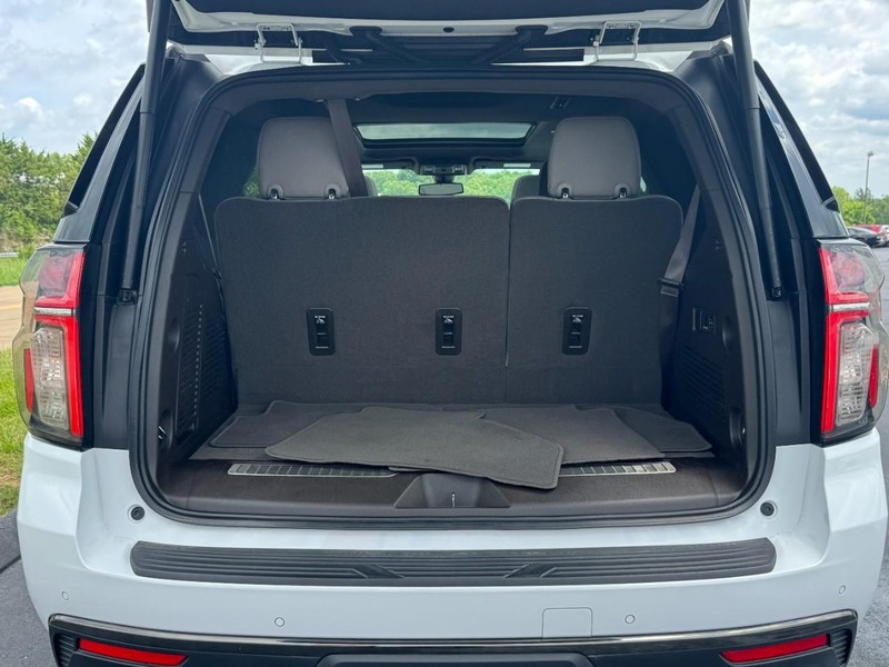 Chevrolet Tahoe Vehicle Full-screen Gallery Image 4