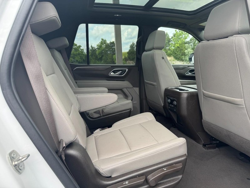 Chevrolet Tahoe Vehicle Full-screen Gallery Image 12