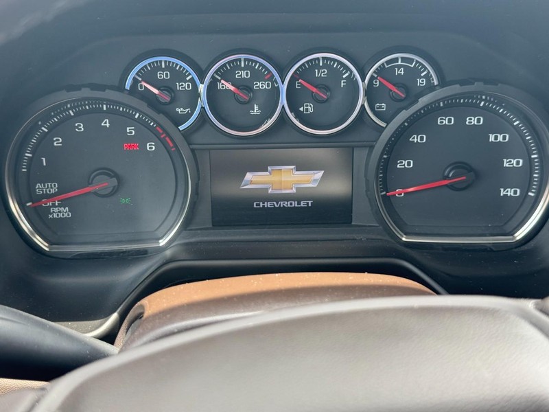 Chevrolet Tahoe Vehicle Full-screen Gallery Image 22