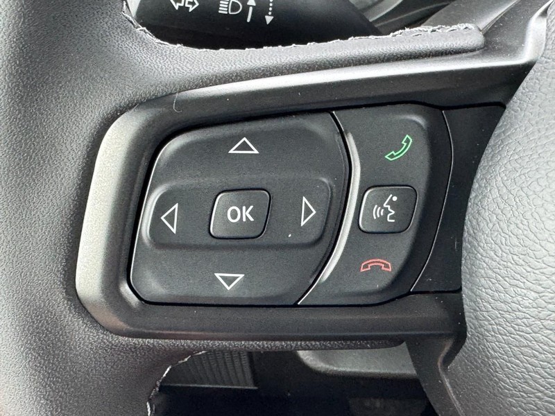 Jeep Gladiator Vehicle Full-screen Gallery Image 12