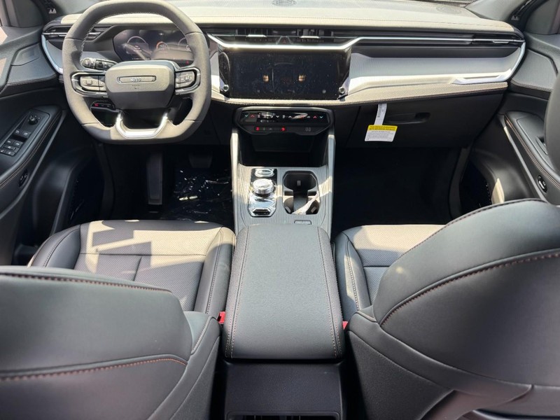 Jeep Cherokee Vehicle Full-screen Gallery Image 6