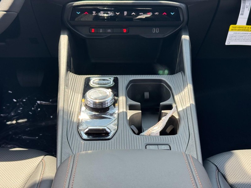 Jeep Cherokee Vehicle Full-screen Gallery Image 9