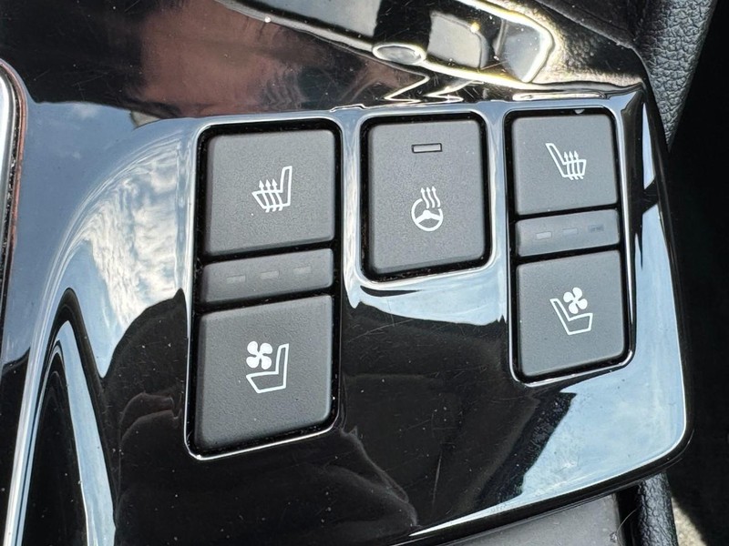 Kia Sportage Vehicle Full-screen Gallery Image 23