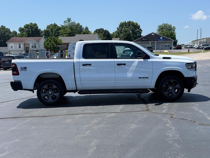 Ram 1500 Vehicle Full-screen Gallery Image 2