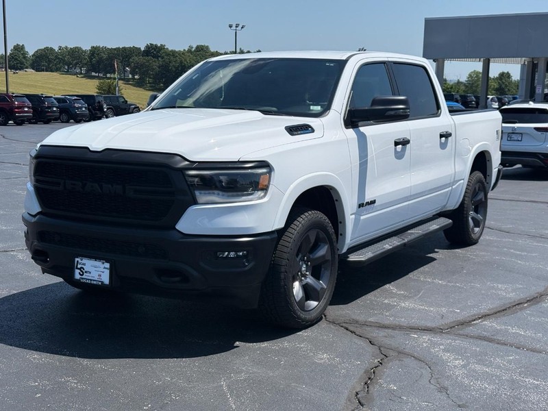 Ram 1500 Vehicle Full-screen Gallery Image 8