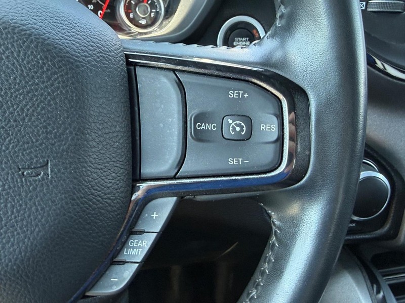 Ram 1500 Vehicle Full-screen Gallery Image 19