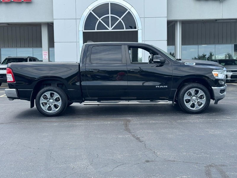 Ram 1500 Vehicle Full-screen Gallery Image 2
